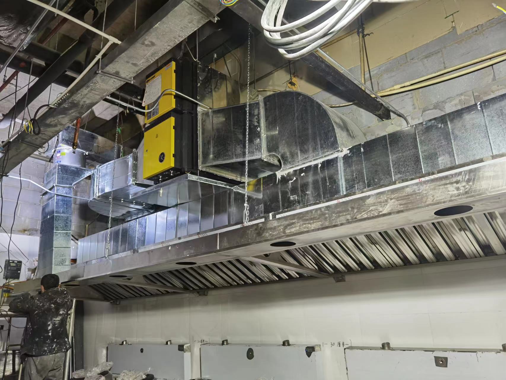 吊頂內成人漫画网站免费成人漫画下载链接的安裝使用分析